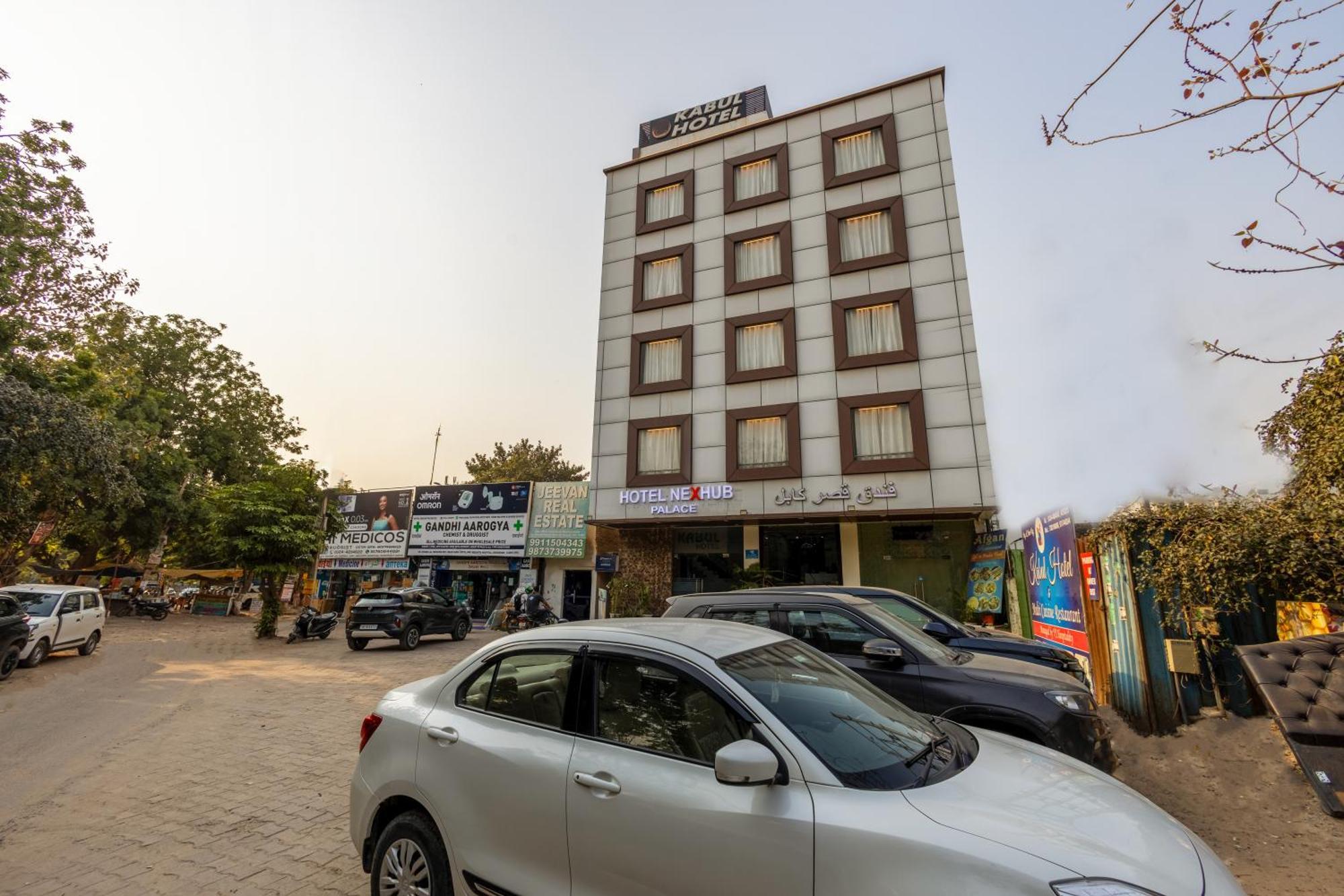 Kabul Hotel By Nexhub Palace - Medanta グルガウン エクステリア 写真