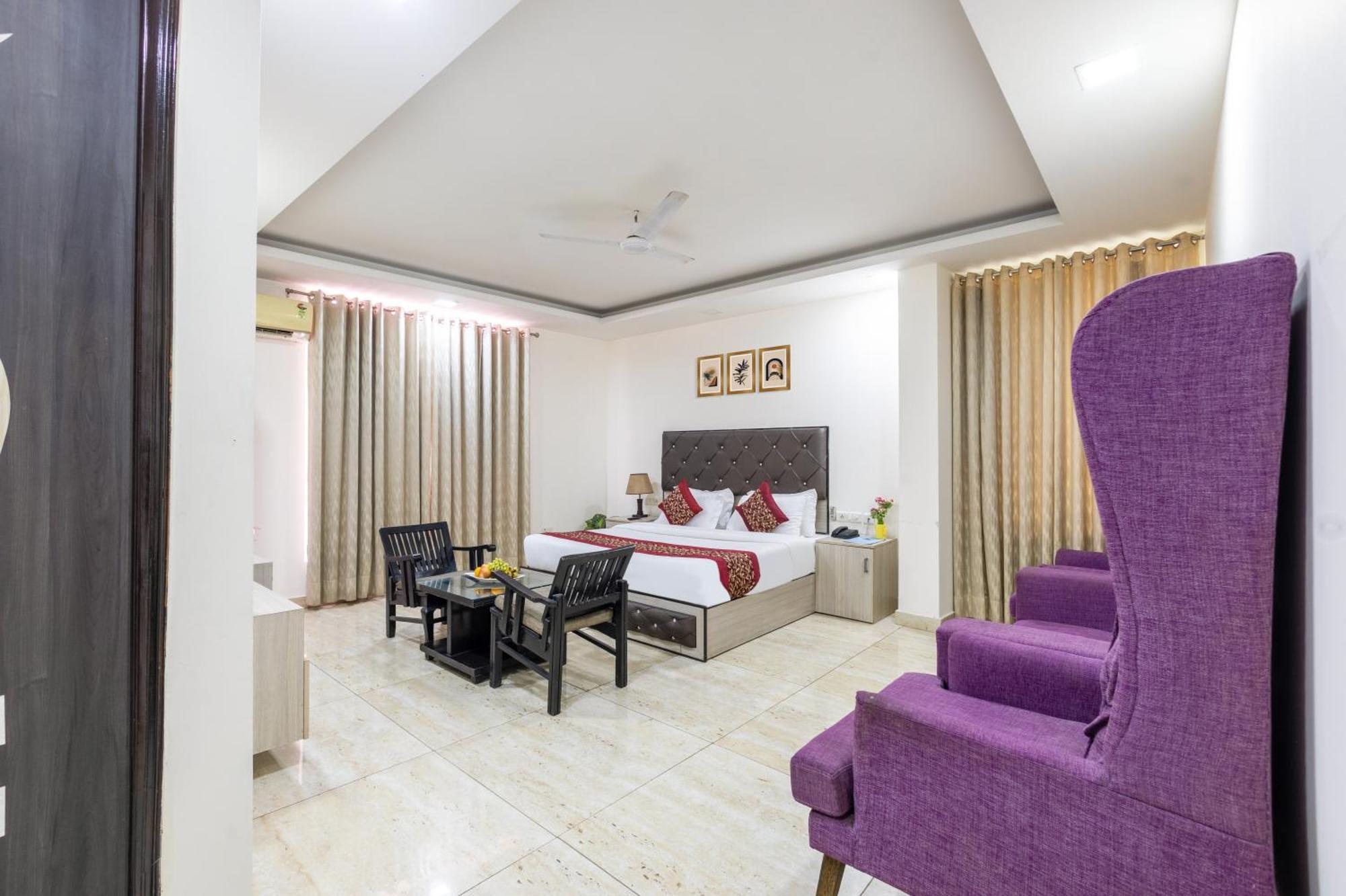 Kabul Hotel By Nexhub Palace - Medanta グルガウン エクステリア 写真