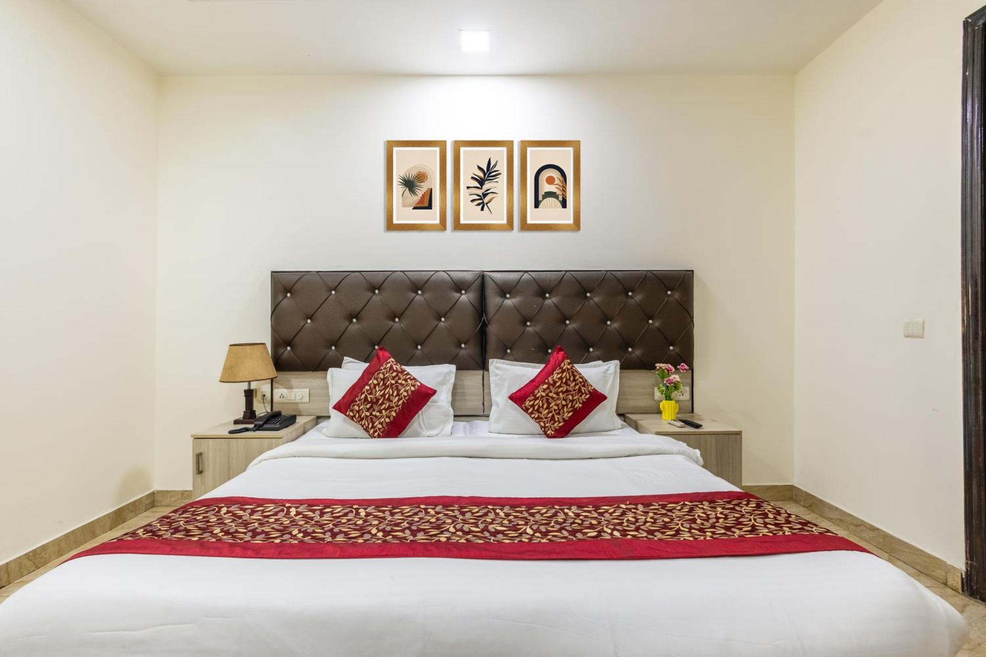 Kabul Hotel By Nexhub Palace - Medanta グルガウン エクステリア 写真