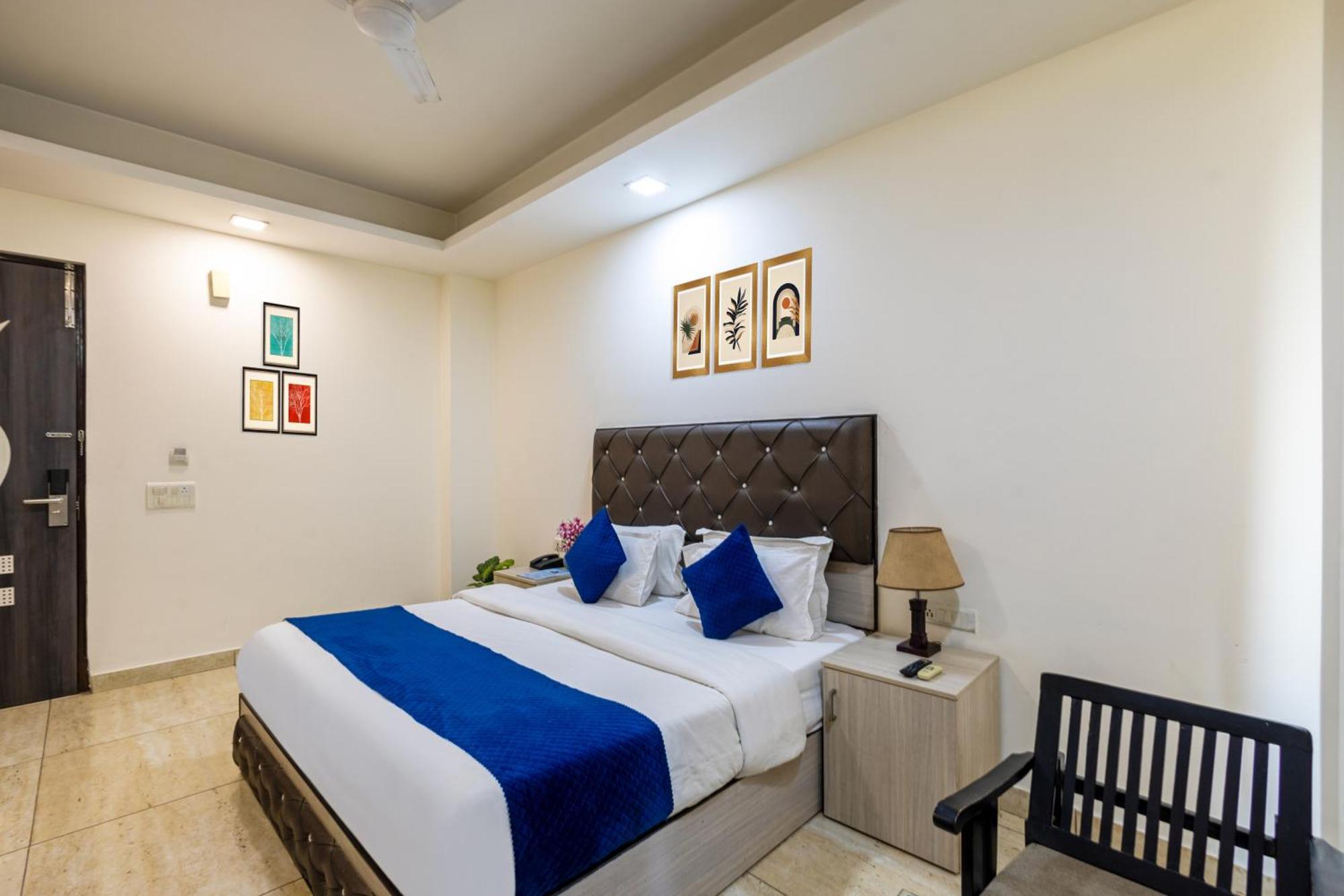 Kabul Hotel By Nexhub Palace - Medanta グルガウン エクステリア 写真