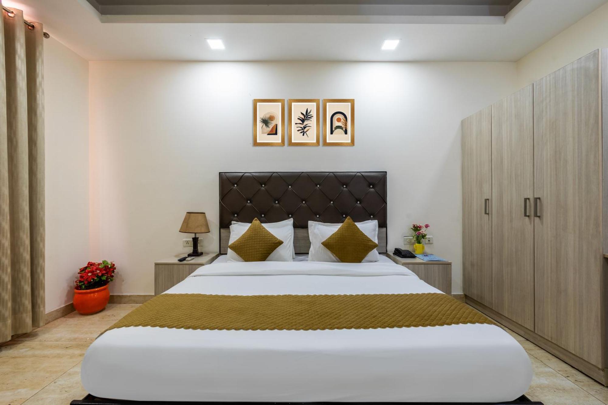 Kabul Hotel By Nexhub Palace - Medanta グルガウン エクステリア 写真